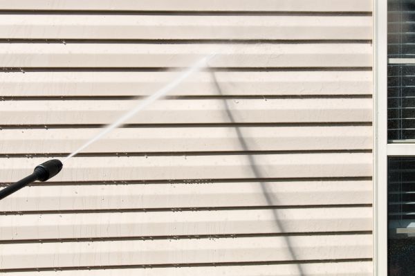 Cost of Apartment Power Washing in Jackson
